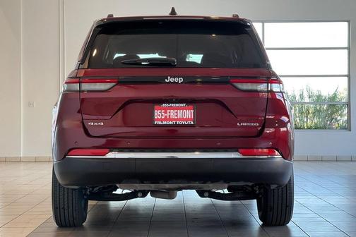2023 Jeep Grand Cherokee Laredo