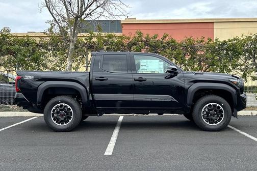2025 Toyota Tacoma TRD Off Road