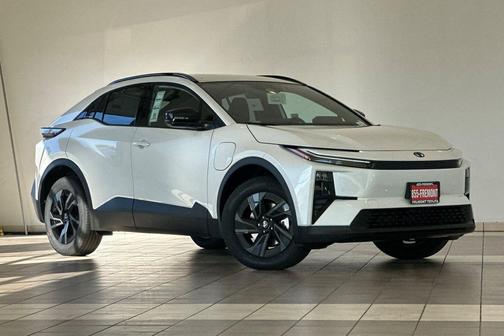 Pearl 2026 Toyota C-HR SE