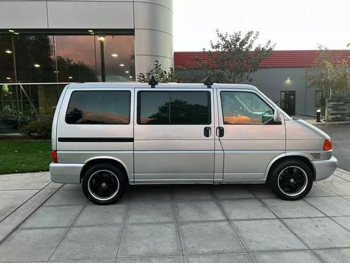 Photo 3 of 25 of 2003 Volkswagen Eurovan MV