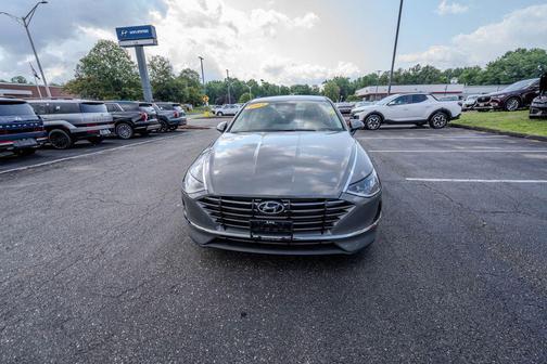 2023 Hyundai SONATA SE