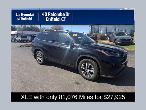 Midnight Black Metallic 2021 Toyota Highlander XLE