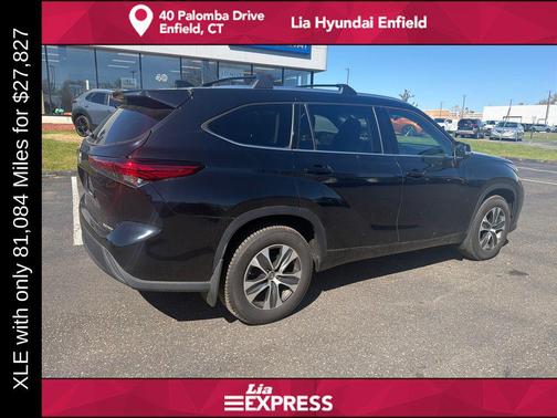 Midnight Black Metallic 2021 Toyota Highlander XLE