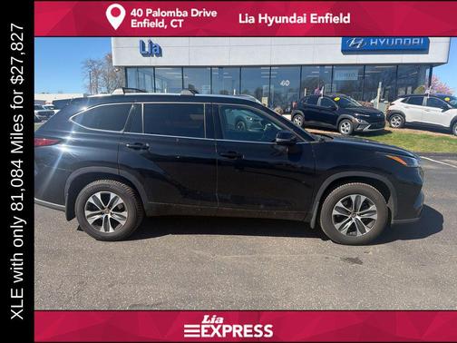 Midnight Black Metallic 2021 Toyota Highlander XLE