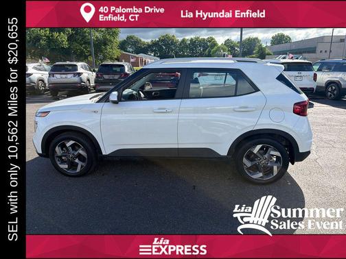 Lunar White 2024 Hyundai VENUE SEL