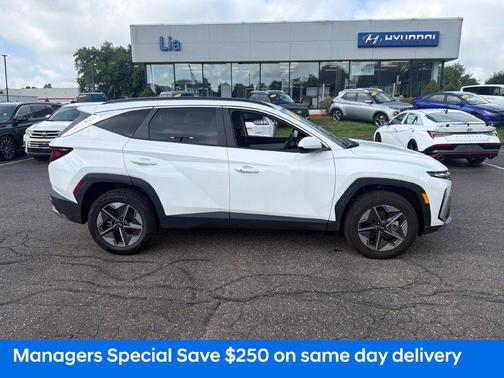 Serenity White Pearl 2026 Hyundai TUCSON SEL