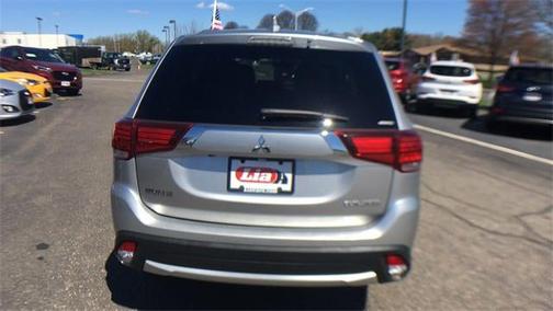 Alloy Silver Metallic 2018 Mitsubishi Outlander ES