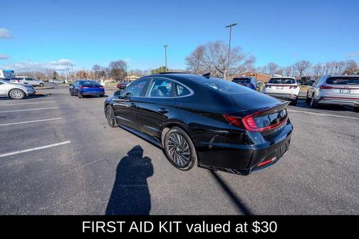 2023 Hyundai SONATA Hybrid Limited