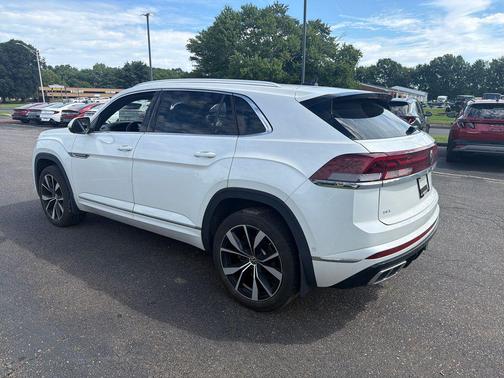 14 2024 Volkswagen Atlas Cross Sport 2.0T SEL Premium