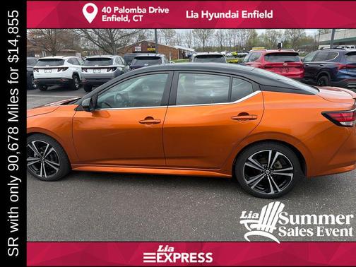 Monarch Orange Metallic/Super Black 2022 Nissan Sentra SR