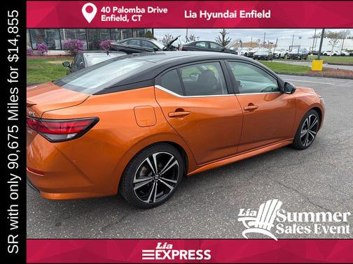 Monarch Orange Metallic/Super Black 2022 Nissan Sentra SR