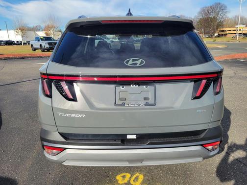 2026 Hyundai TUCSON SEL Premium