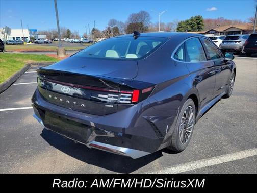 2024 Hyundai SONATA Hybrid SE