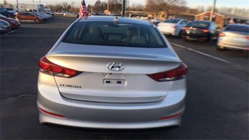 2018 Hyundai ELANTRA SEL