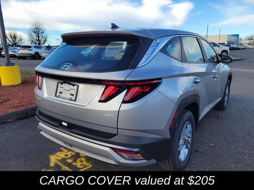 2026 Hyundai TUCSON SE