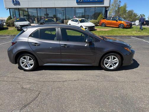 Magnetic Gray Metallic 2022 Toyota Corolla SE