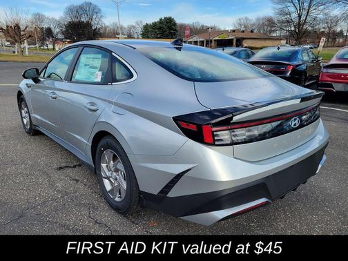 2026 Hyundai SONATA SE