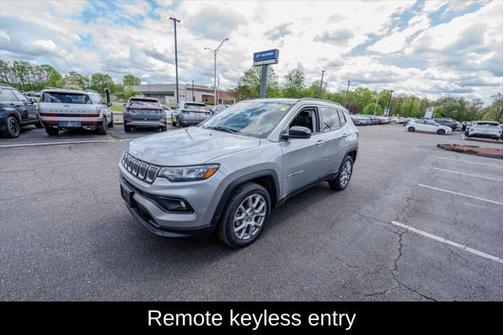 2022 Jeep Compass Latitude Lux