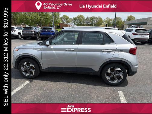 Shimmering Silver 2025 Hyundai VENUE SEL