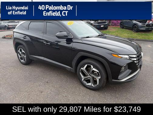 Black Pearl 2024 Hyundai TUCSON SEL