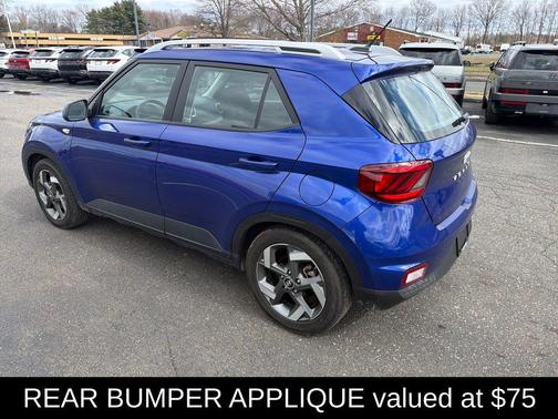 2023 Hyundai VENUE SEL