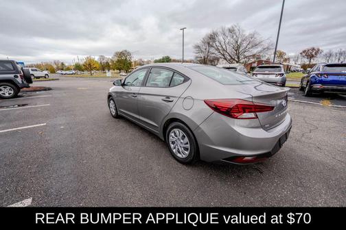 2020 Hyundai ELANTRA SE