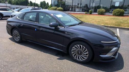 2024 Hyundai SONATA Hybrid Limited