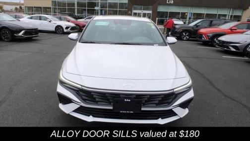 2025 Hyundai ELANTRA SEL