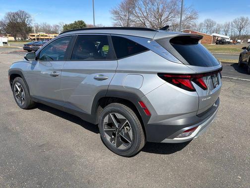 Shimmering Silver 2025 Hyundai TUCSON SEL