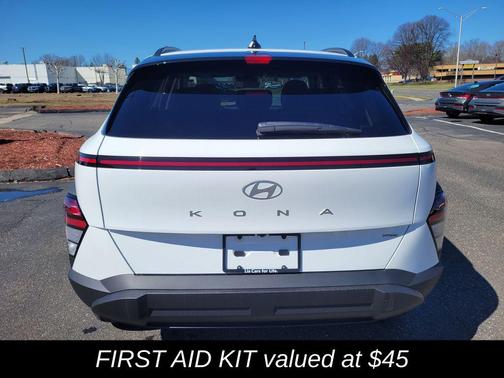 Atlas White 2026 Hyundai KONA SEL Sport