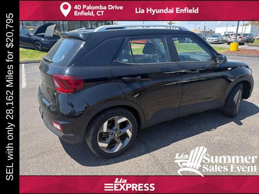 Onyx Black 2025 Hyundai VENUE SEL