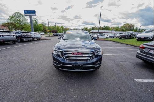 2019 GMC Acadia SLT-1