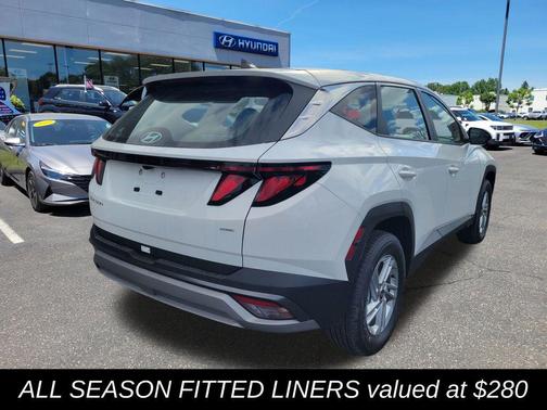 Serenity White Pearl 2026 Hyundai TUCSON SE