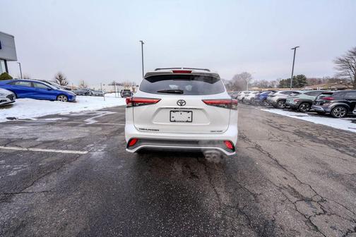 2023 Toyota Highlander XSE