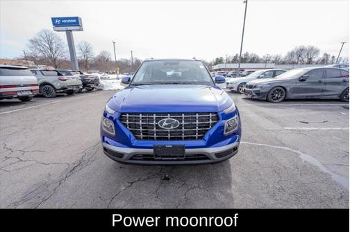 2025 Hyundai VENUE SEL