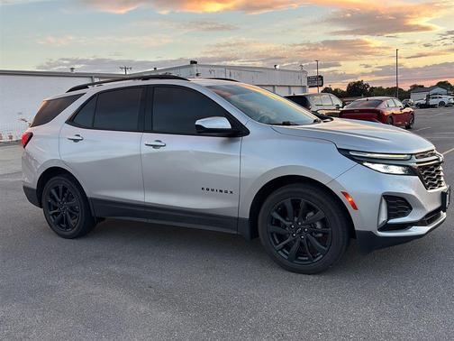 2022 Chevrolet Equinox FWD RS