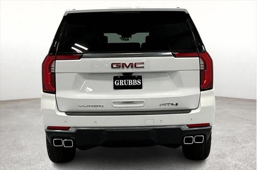 2025 GMC Yukon 4WD AT4