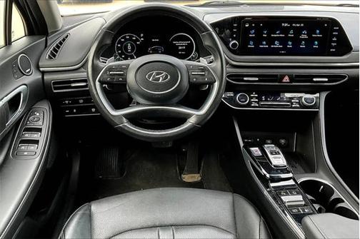 2022 Hyundai SONATA Hybrid Limited