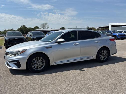 2019 Kia Optima LX