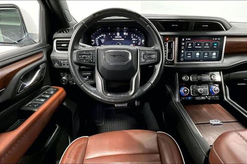 White Frost Tricoat 2023 GMC Yukon XL Denali Ultimate