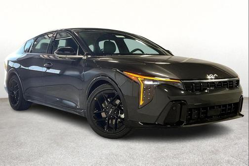 2025 Kia K4 GT-Line Turbo