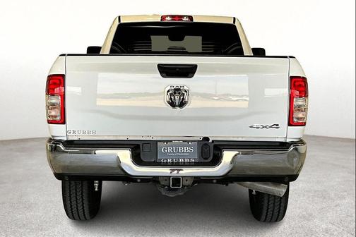 2024 RAM 2500 Tradesman Crew Cab 4x4 8' Box