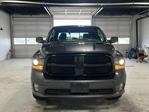 2017 RAM 1500 Night Crew Cab 4x4 5'7' Box