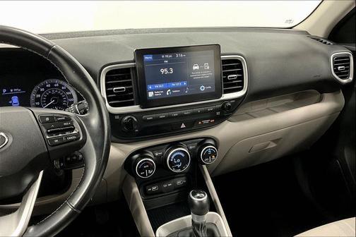 2022 Hyundai VENUE SEL