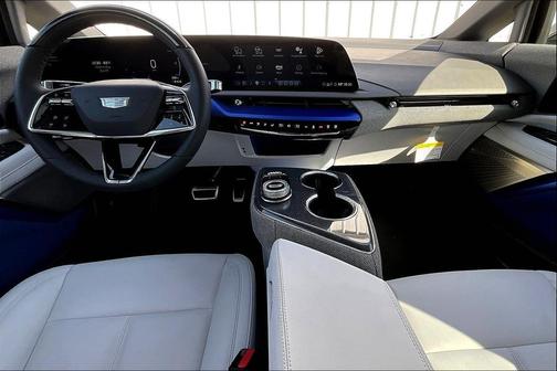 2025 Cadillac OPTIQ Luxury 1 AWD