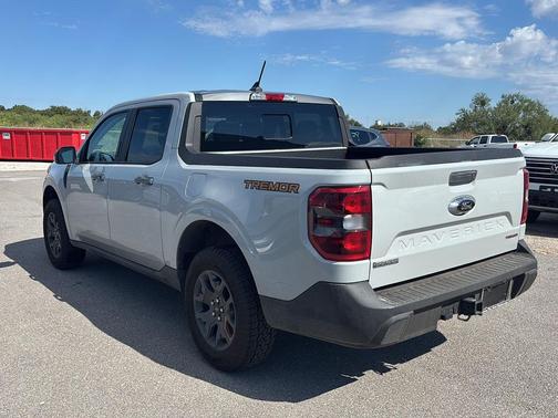 2023 Ford Maverick Lariat