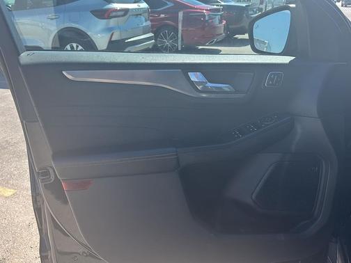 2021 Ford Escape Titanium