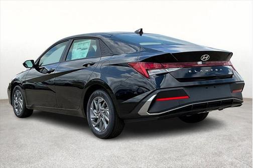 2025 Hyundai ELANTRA HEV Blue