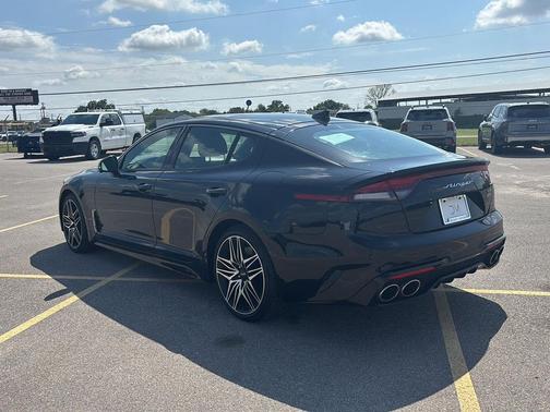 2022 Kia Stinger GT2