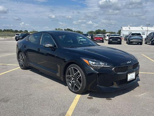 2022 Kia Stinger GT2